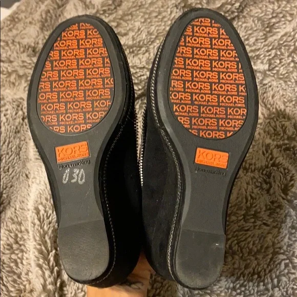 Michael Kors Black Sherry Suede Zipper Wedges Sz 2 - Picture 6 of 7